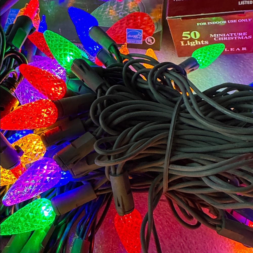 Multicolor LED Holiday String Lights - Picture 5 of 11